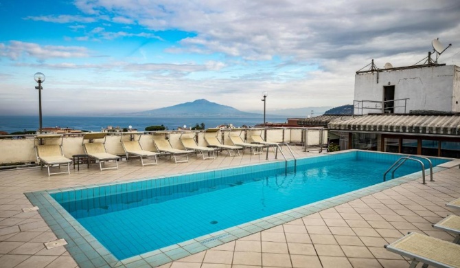 HOTIDAY Hotel Sorrento