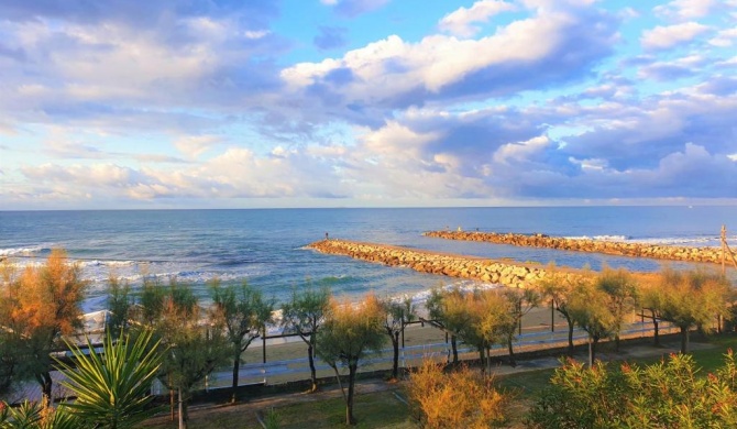 BELLISSIMA VILLA fronte MARE BANDIERA BLU