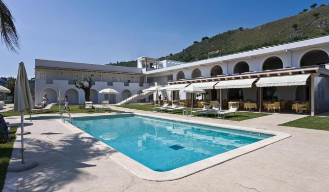 Hotel Grotta Di Tiberio