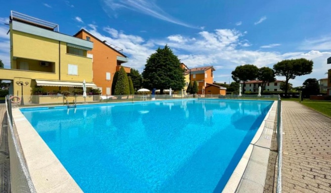 Zaffiro Apartment - Sirmione - Garden Ville