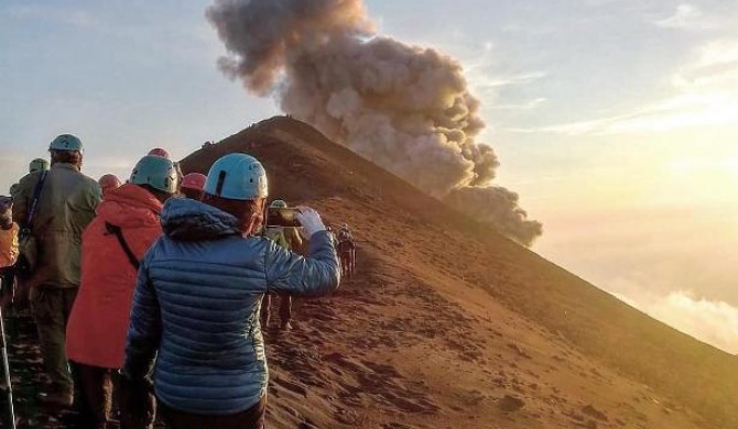 Stromboli Trekking Accommodation - Room and Excursion for 2 included