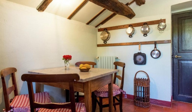 Guest house Castagnola in Tagliolo Monferrato with garden and barbecue