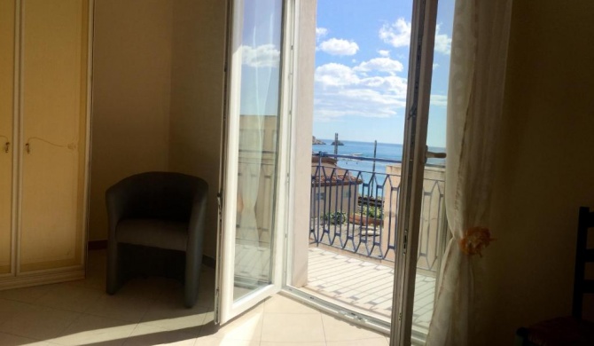 Holiday Rentals Taormina