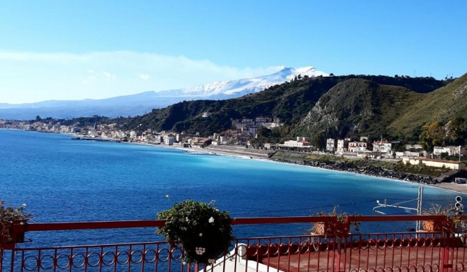 TAORMINA BEACH HOLIDAY