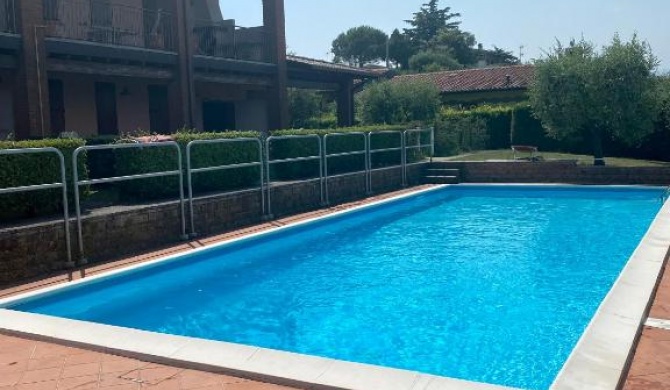 Apartment with swimming pool in Manerba del Garda