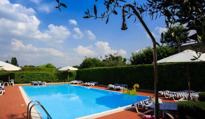 BellaSirmione Holiday Apartments