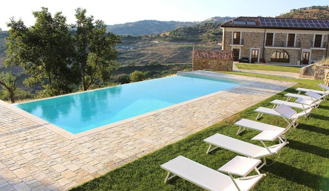 Casale Acquaviva with private pool