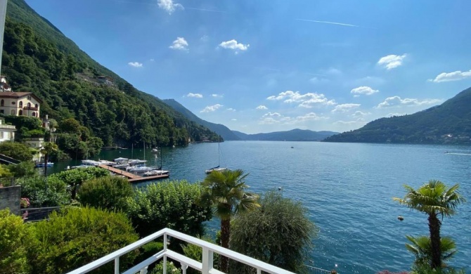 Flat Via De Benzi in Torno – Lake Como