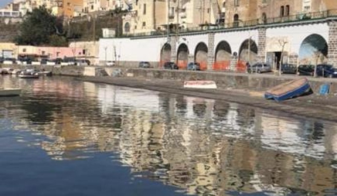 Rosy Monolocale nel Centro Storico di Torre Annunziata di Fronte Scavi Oplonti