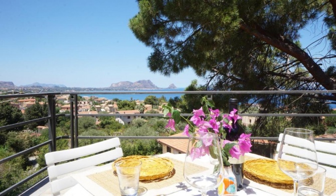 Panoramic Villa Near The Sea